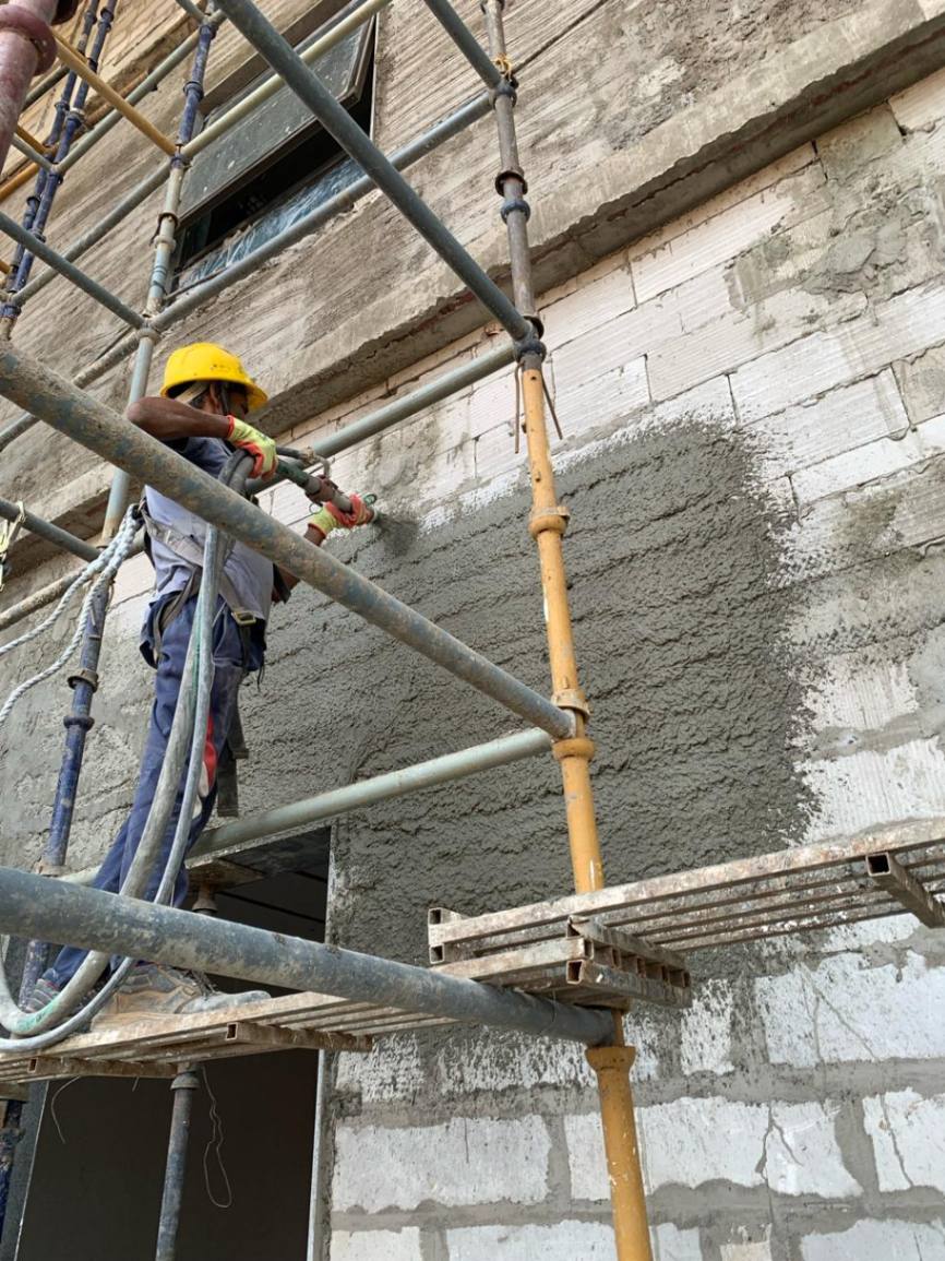 Building Smarter: How Spray Plaster Machines Are Changing Construction